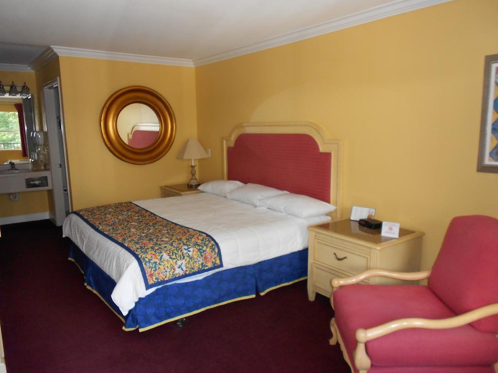 ทราเวลลอดจ์ - โอเชียน สปริงส์ Hotel โอเชียนสปริงส์ ภายนอก รูปภาพ