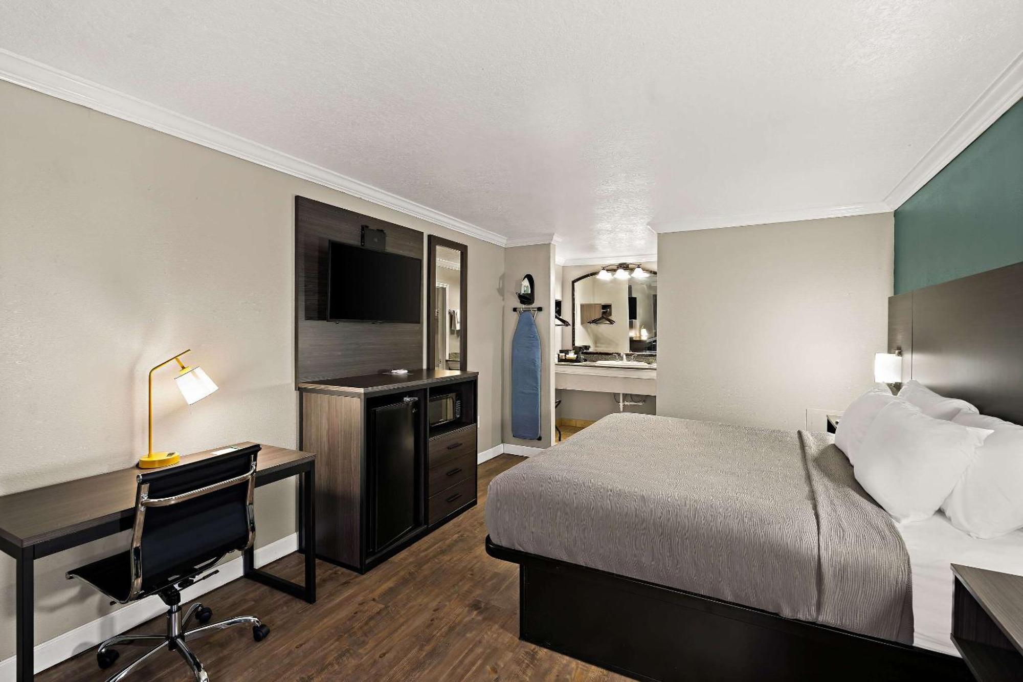 ทราเวลลอดจ์ - โอเชียน สปริงส์ Hotel โอเชียนสปริงส์ ภายนอก รูปภาพ