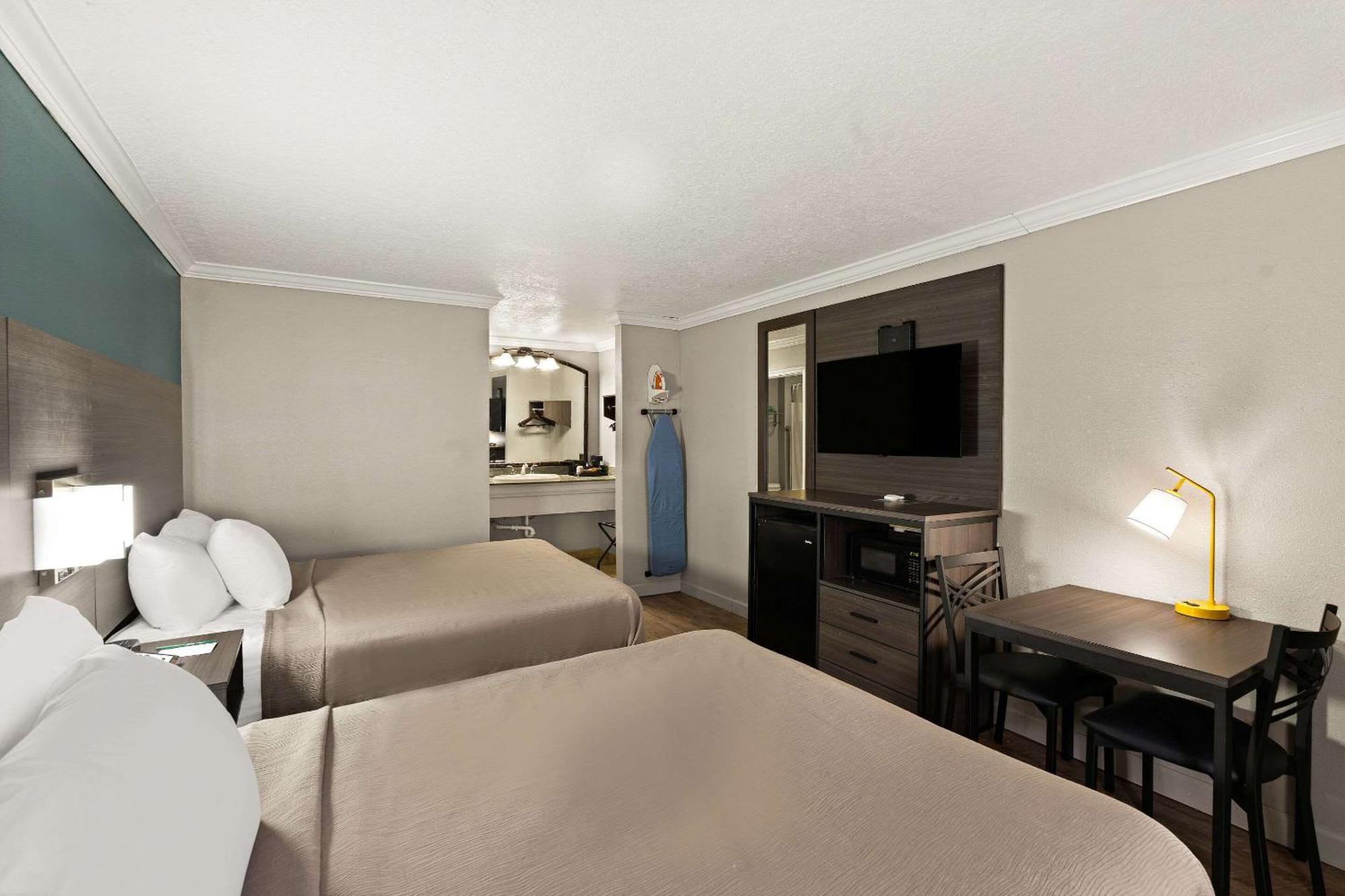 ทราเวลลอดจ์ - โอเชียน สปริงส์ Hotel โอเชียนสปริงส์ ภายนอก รูปภาพ